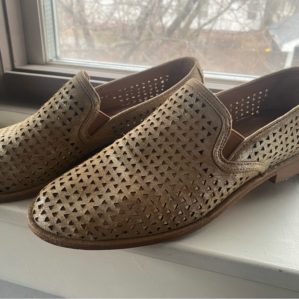 Trask - Ali Loafer - Perforated - Gold Shimmer Suede